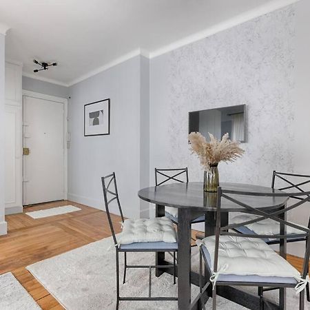 Matignon Saint-Honore : Magnifique Appartement 1Br パリ エクステリア 写真