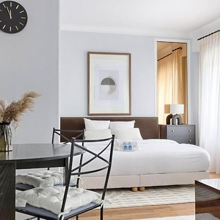 Matignon Saint-Honore : Magnifique Appartement 1Br パリ エクステリア 写真